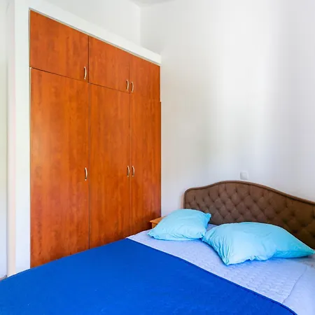 Appartement Alluring By The Sea