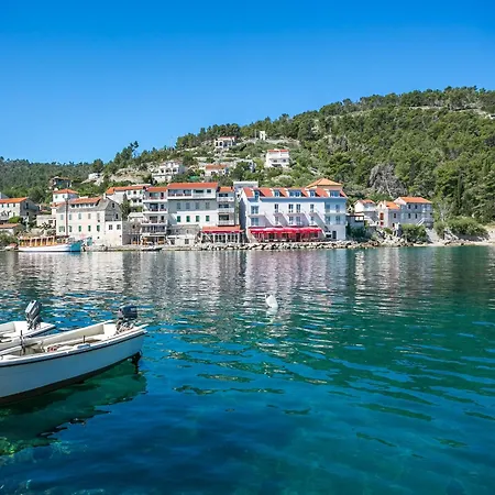 Alluring By The Sea Apartman *